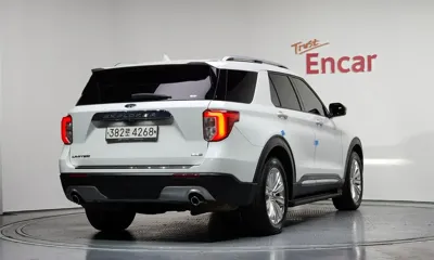 Ford Explorer 2020, 104249 км, за 14873.09 USD
