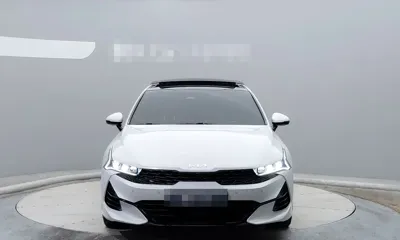 Kia K5 2023, 30511 км, за 15562.93 USD