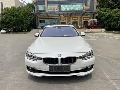 BMW 3 Series 2017, 100000 км, за 8651.98 USD