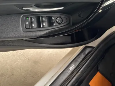 BMW 3 Series 2017, 100000 км, за 8651.98 USD - фото 12