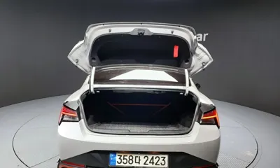Hyundai Avante 2022, 45125 км, за 14385.18 USD - фото 20