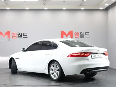 Jaguar XF 2017, 266140 км, за 4327.72 USD