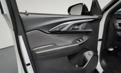 ChevroletGMDaewoo Trailblazer 2021, 99562 км, за 10879.48 USD - фото 24
