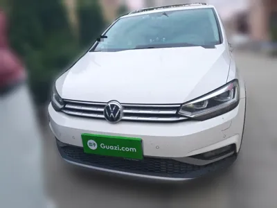 Volkswagen Touran 2021, 85300 км, за 13772 USD