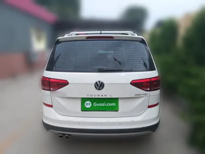 Volkswagen Touran 2021, 85300 км, за 13772 USD