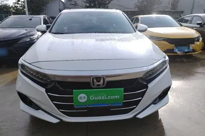 Honda Accord 2022, 35100 км, за 19756 USD