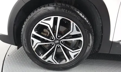 Hyundai Santafe 2019, 83834 км, за 12936.35 USD