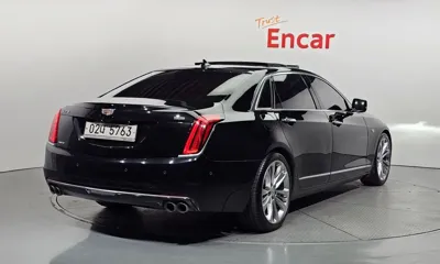 Cadillac CT6 2018, 120891 км, за 10906.94 USD