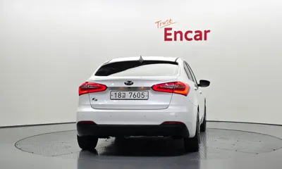 Kia K3 2015, 71623 км, за 3479.06 USD