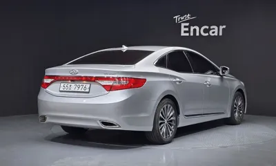 Hyundai Grandeur 2013, 150200 км, за 4226.08 USD