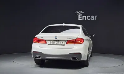 BMW 5-Series 2018, 90588 км, за 16830.26 USD