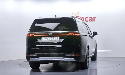 Kia Canival 2021, 47925 км, за 16848.36 USD