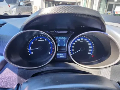 Hyundai Veloster 2012, 95305 км, за 2619.14 USD - фото 8