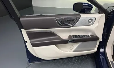 Lincoln Continental 2019, 121965 км, за 14476.48 USD - фото 24