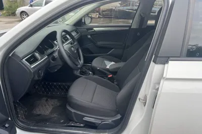 Volkswagen Bora 2019, 51900 км, за 6957 USD - фото 10
