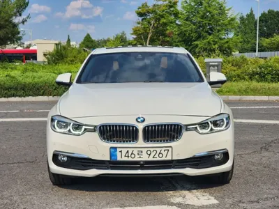 BMW 3-Series · 2017 год