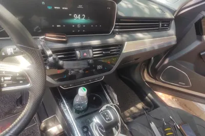 Hongqi HS5 2019, 81100 км, за 13614 USD - фото 12