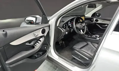 Mercedes-Benz GLC-Class 2017, 52262 км, за 16782.29 USD - фото 10
