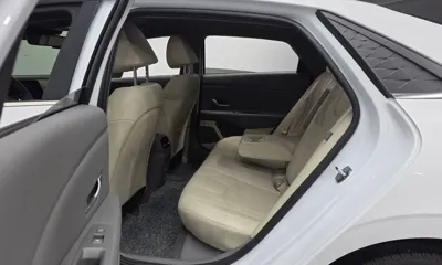 Hyundai Avante 2024, 14711 км, за 15172.23 USD - фото 11
