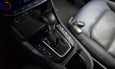 Hyundai Ioniq 2017, 162986 км, за 5399.43 USD - фото 9
