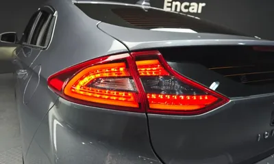 Hyundai Ioniq 2017, 162986 км, за 5399.43 USD - фото 23