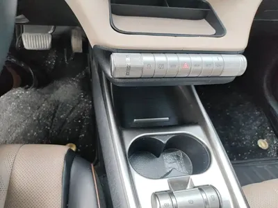 BYD Dolphin 2023, 51000 км, за 8710.84 USD - фото 14