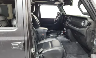Jeep Wrangler 2021, 45343 км, за 29666.33 USD - фото 12