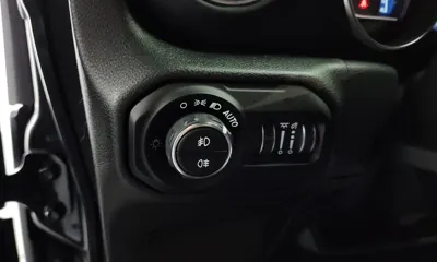Jeep Wrangler 2021, 45343 км, за 29666.33 USD - фото 15