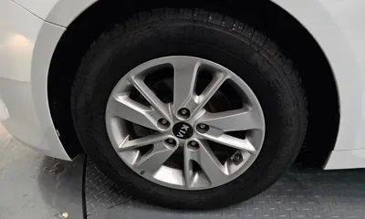 Kia K5 2016, 97730 км, за 5525.58 USD