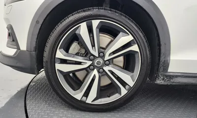 Volvo V60 2020, 89077 км, за 18326.32 USD