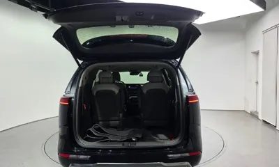 Kia Canival 2023, 65956 км, за 18642.51 USD - фото 20