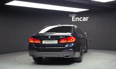 BMW 5-Series 2020, 105442 км, за 16848.36 USD