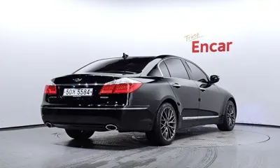 Hyundai Genesis 2008, 148237 км, за 2561.74 USD