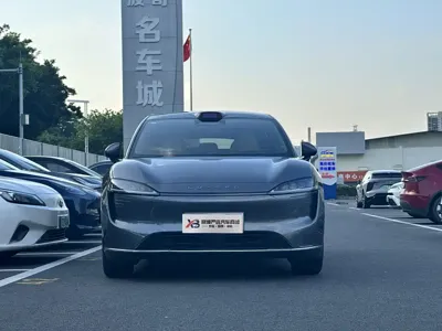 智界 Zhijie R7 2024, 13000 км, за 30517.69 USD