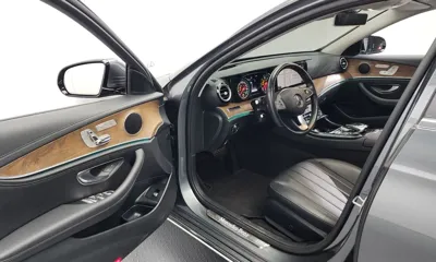 Mercedes-Benz E-Class 2018, 48794 км, за 15107.72 USD - фото 10