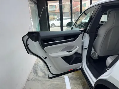 Porsche Macan 2025, 10000 км, за 85335.43 USD - фото 7