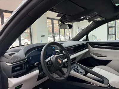 Porsche Macan 2025, 10000 км, за 85335.43 USD - фото 17