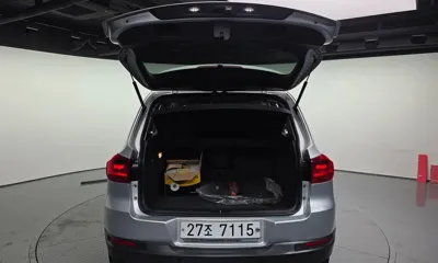 Volkswagen Tiguan 2015, 103850 км, за 4400.94 USD - фото 20