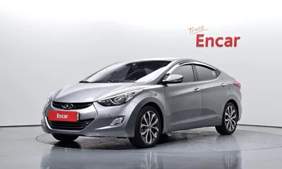 Hyundai Avante · 2013 год