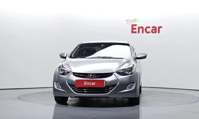 Hyundai Avante 2013, 73124 км, за 3957.71 USD