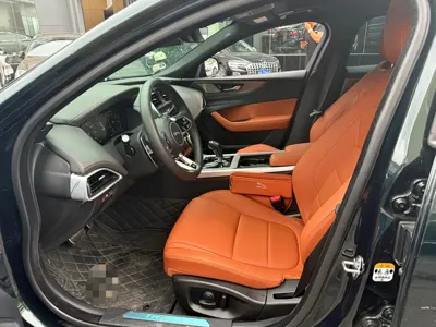 Jaguar XEL 2025, 15000 км, за 19272.4 USD