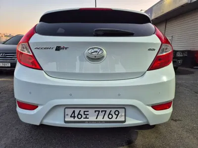 Hyundai Accent 2011, 130081 км, за 2487.86 USD