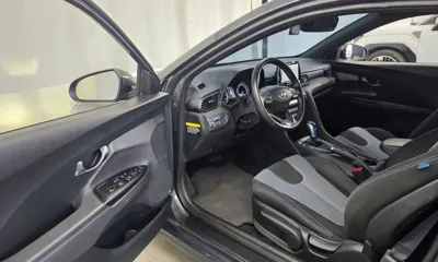 Hyundai Veloster 2018, 100762 км, за 5776.55 USD - фото 10