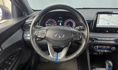 Hyundai Veloster 2018, 100762 км, за 5776.55 USD - фото 12