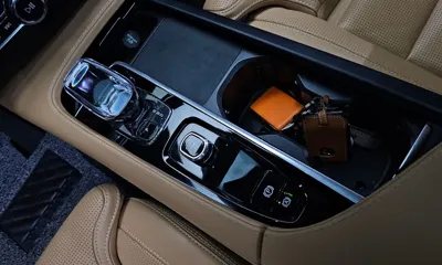 Volvo XC90 2024, 21482 км, за 43879.59 USD - фото 9