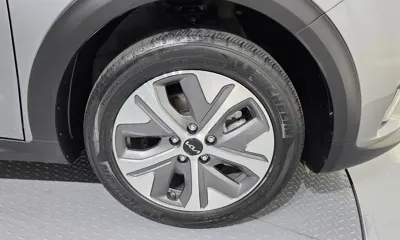 Kia Niro 2022, 36630 км, за 15244.31 USD - фото 21