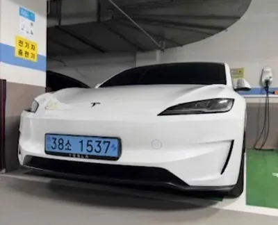 Tesla Model 3 2024, 35000 км, за 32558.43 USD
