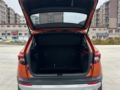 Skoda Karoq 2020, 64000 км, за 11741.97 USD - фото 11