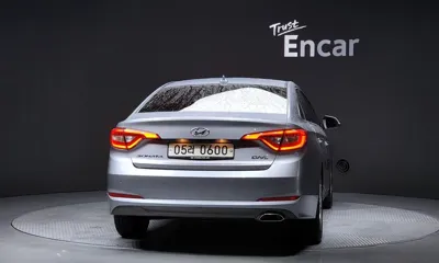 Hyundai Sonata 2017, 59456 км, за 7085.74 USD - фото 4