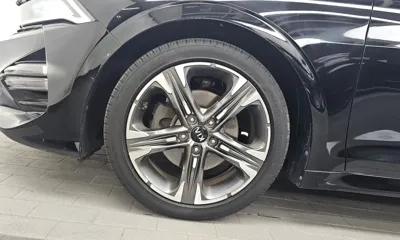 Kia K5 2021, 70363 км, за 10206.07 USD